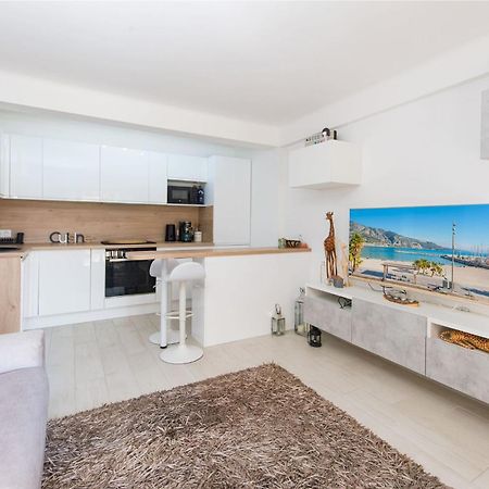 Appartement Carnoles Pres Des Plages Roquebrune-Cap-Martin Zewnętrze zdjęcie
